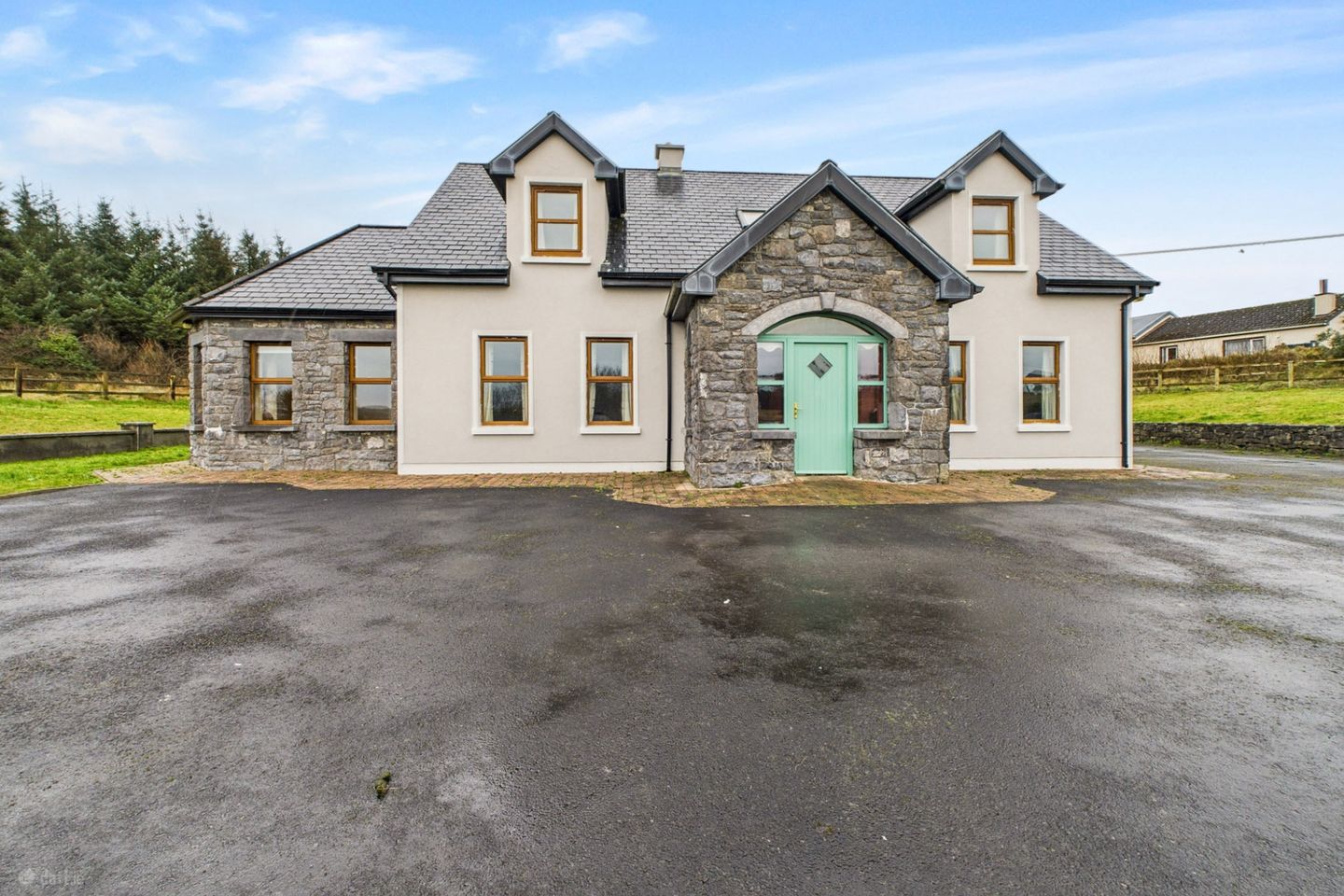 Kilfenora Road, Lisdoonvarna, Co. Clare, V95NR71