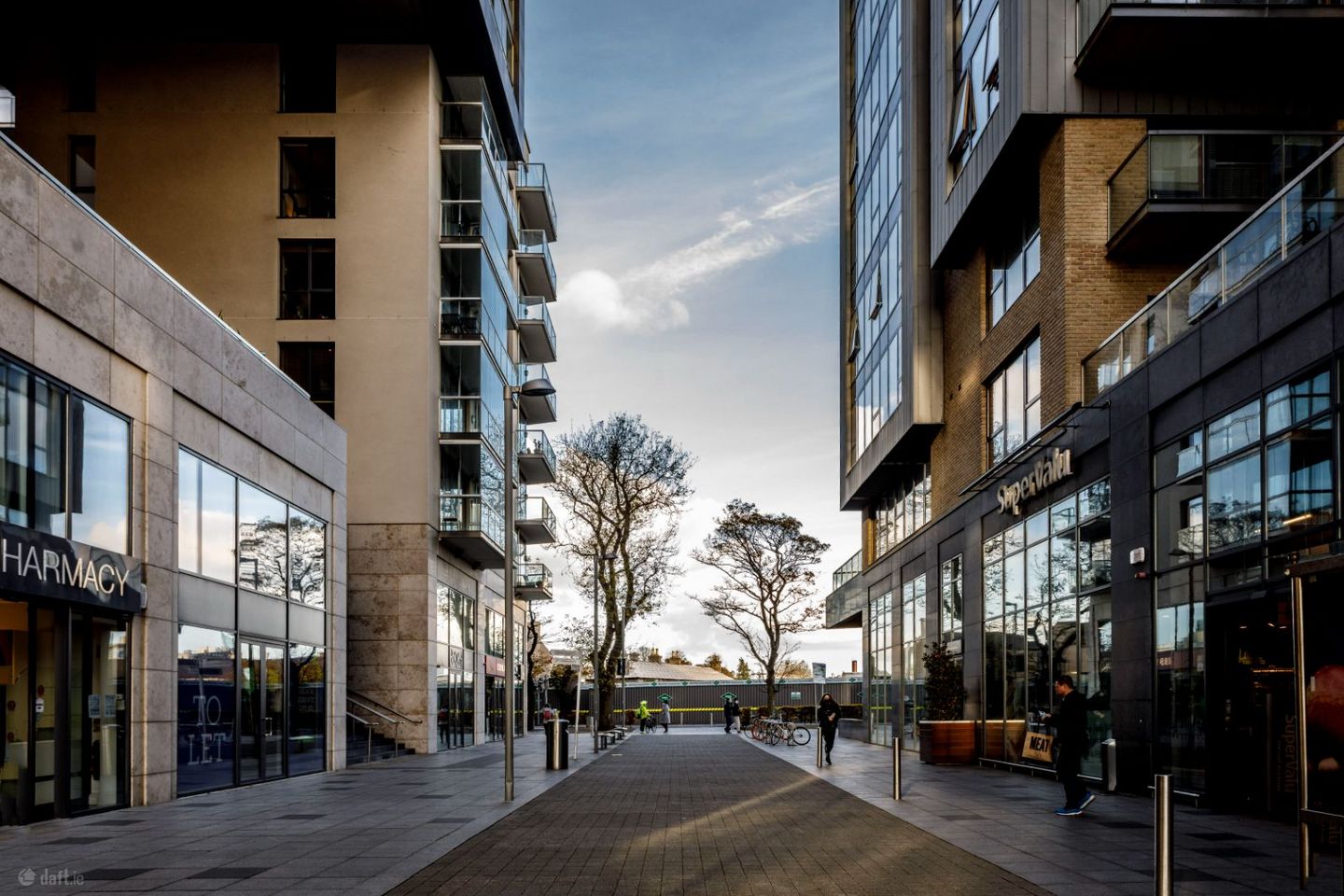 (1) HSQ, St. Johns Rd West, Kilmainham, Dublin 8