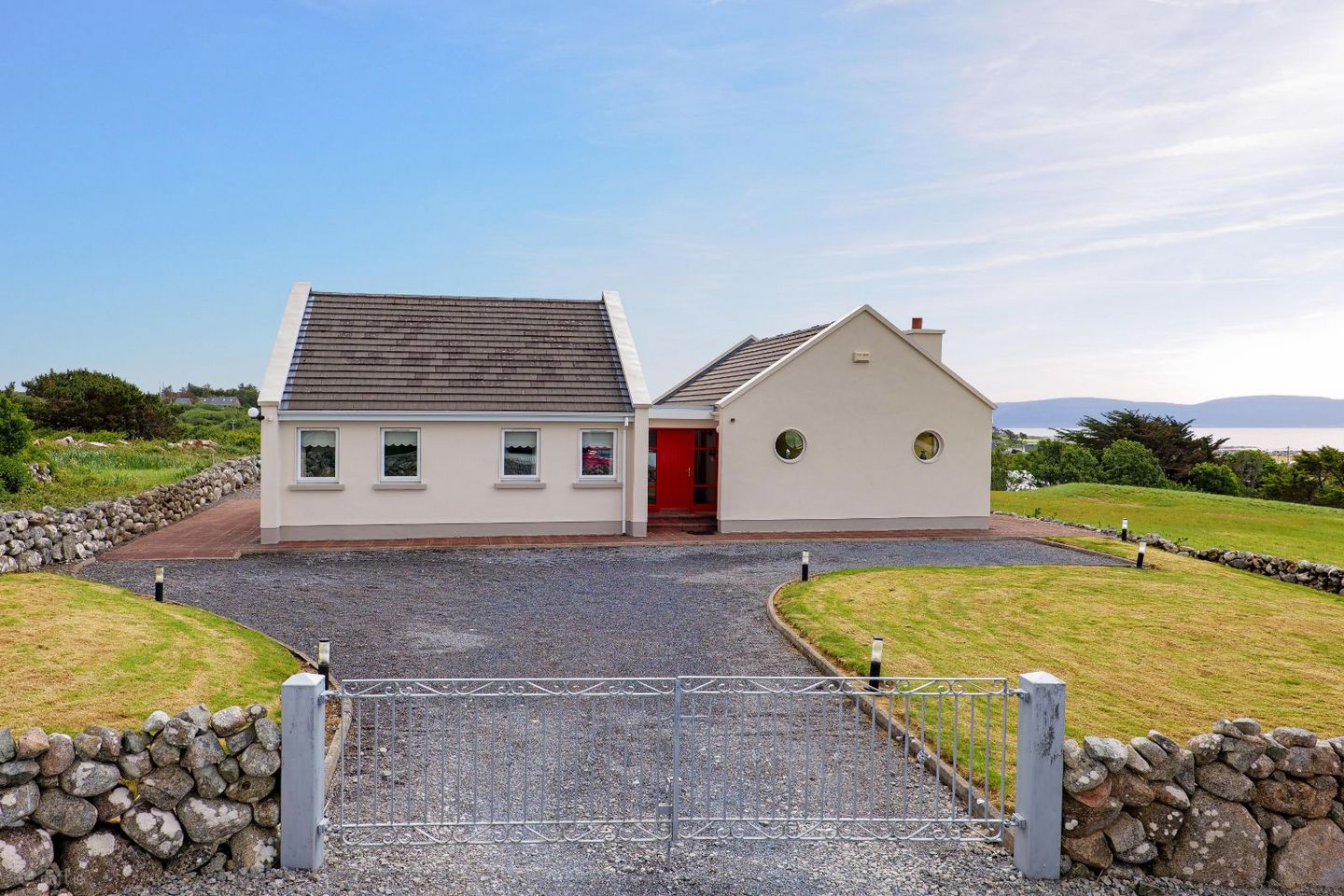An Cnoc Theas, Inverin, Co. Galway, H91H2XP