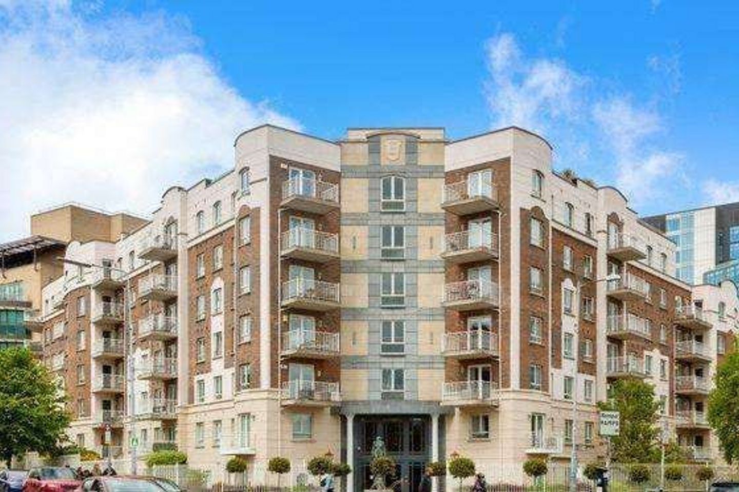 Pembroke Square, Grand Canal Street Upper, Dublin 4, Grand Canal Dock, Dublin 4