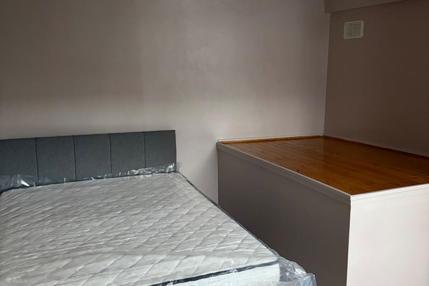 Flat B, The Mall, Main Street, Kilcullen, Curragh , Kilcullen, Co. Kildare