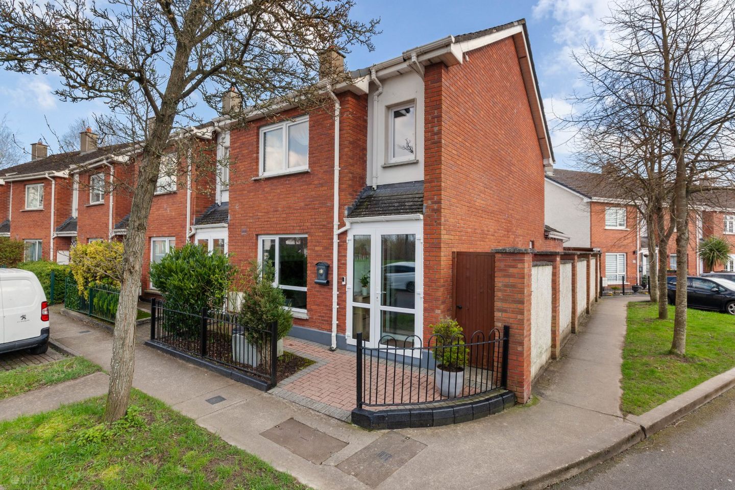 93 Castlecurragh Park, Mulhuddart, Dublin 15, D15C5VC