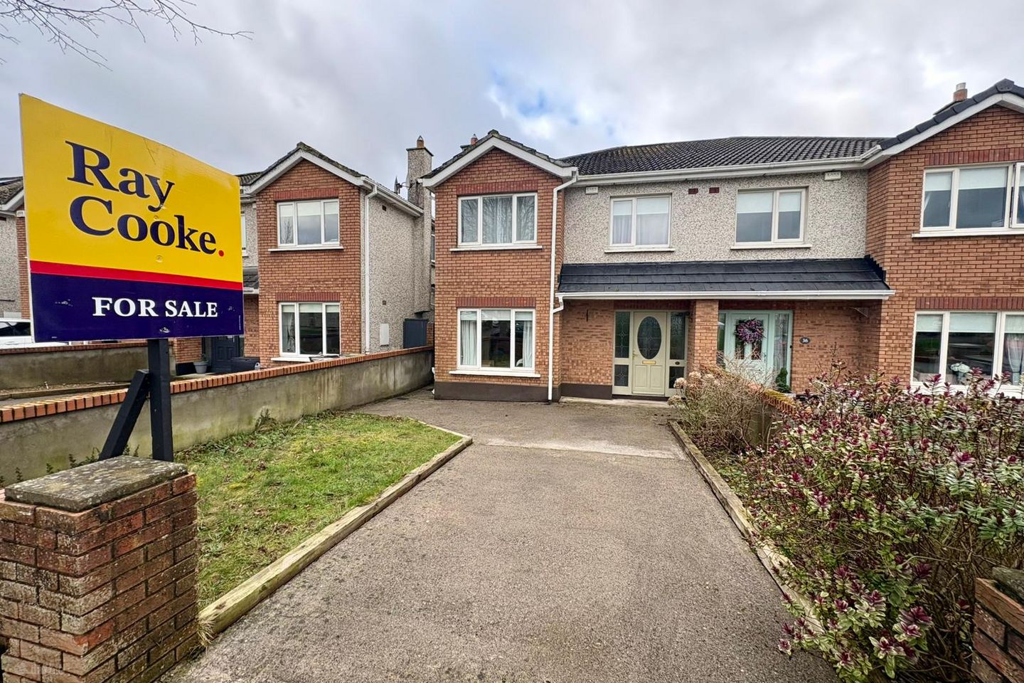 37 The Drive, Earls Court, Kill, Co. Kildare