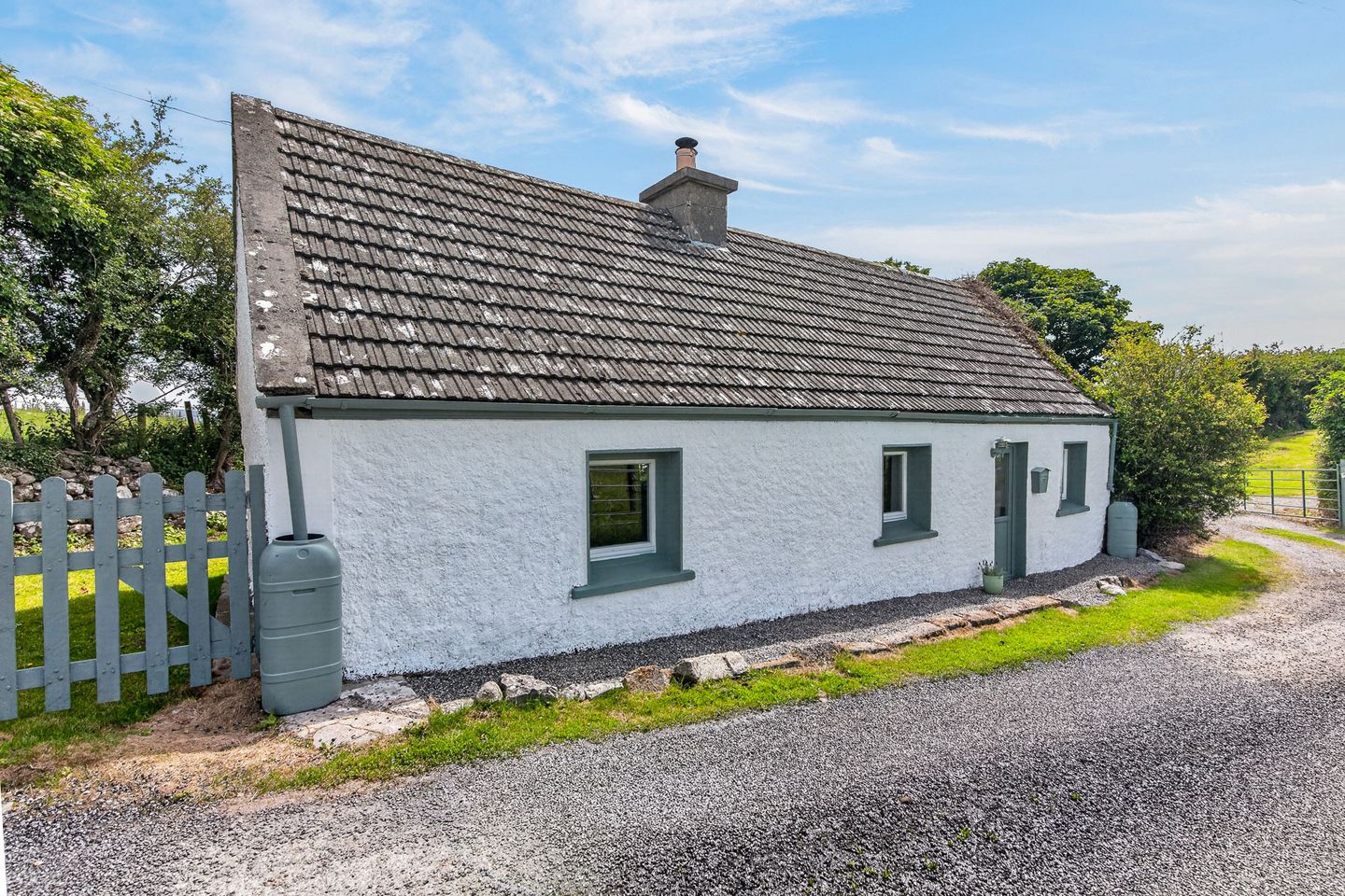 Cairn View Cottage, Knocknarea, Strandhill, Co. Sligo, F91YK53
