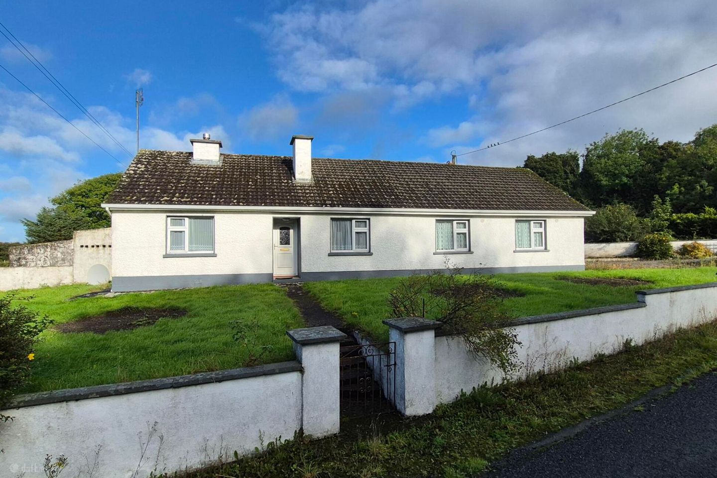 Gurteen, Cloonfad,, Ballyhaunis, Co. Rosscommon, F35WN28