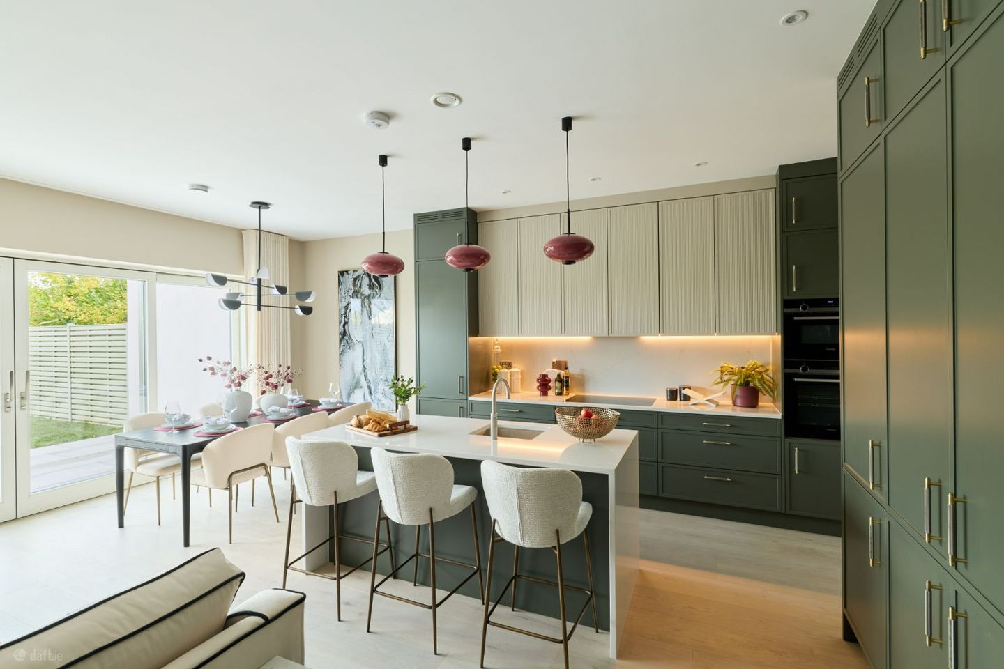 4 Bedroom Semi-Detached Home, Monaloe Grove, Cabinteely, Co. Dublin