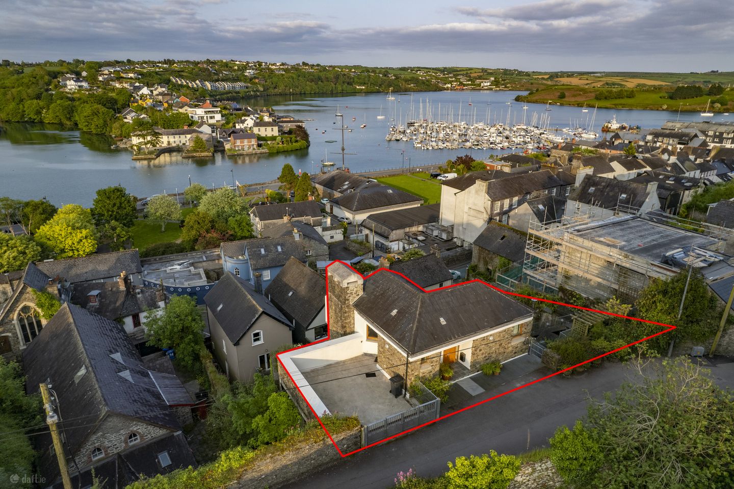 The Half Wall, The Ramparts, Kinsale, Co. Cork, P17TD23