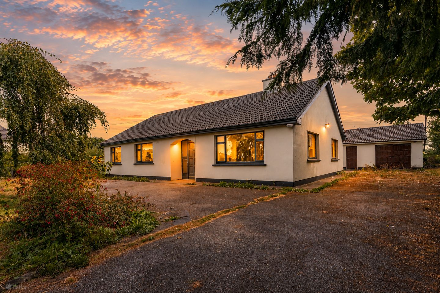 Avarno, Plunketstown, Castledermot, Co. Kildare, R14H278