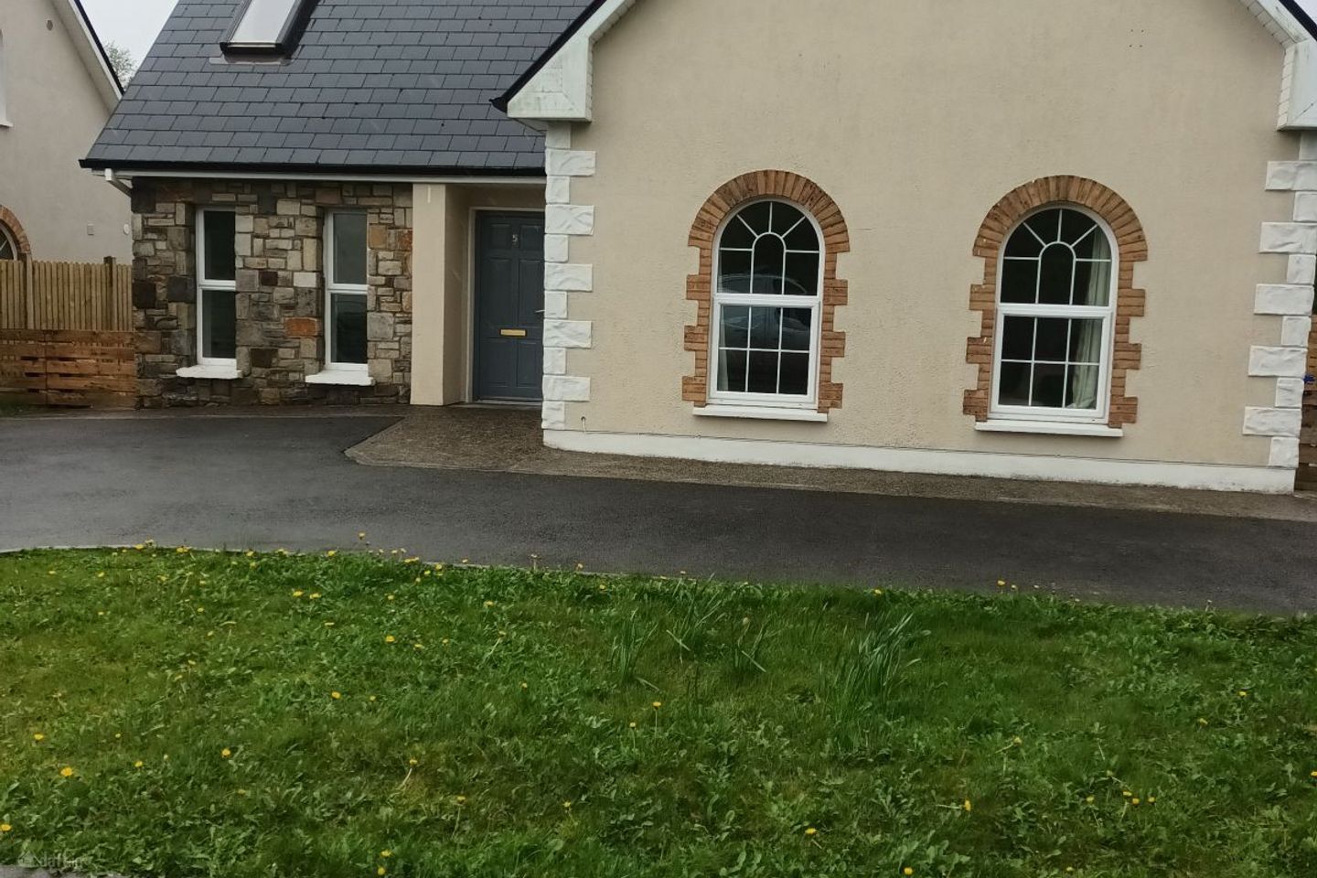5 Cóis Abhainn, Boyle, Co. Roscommon