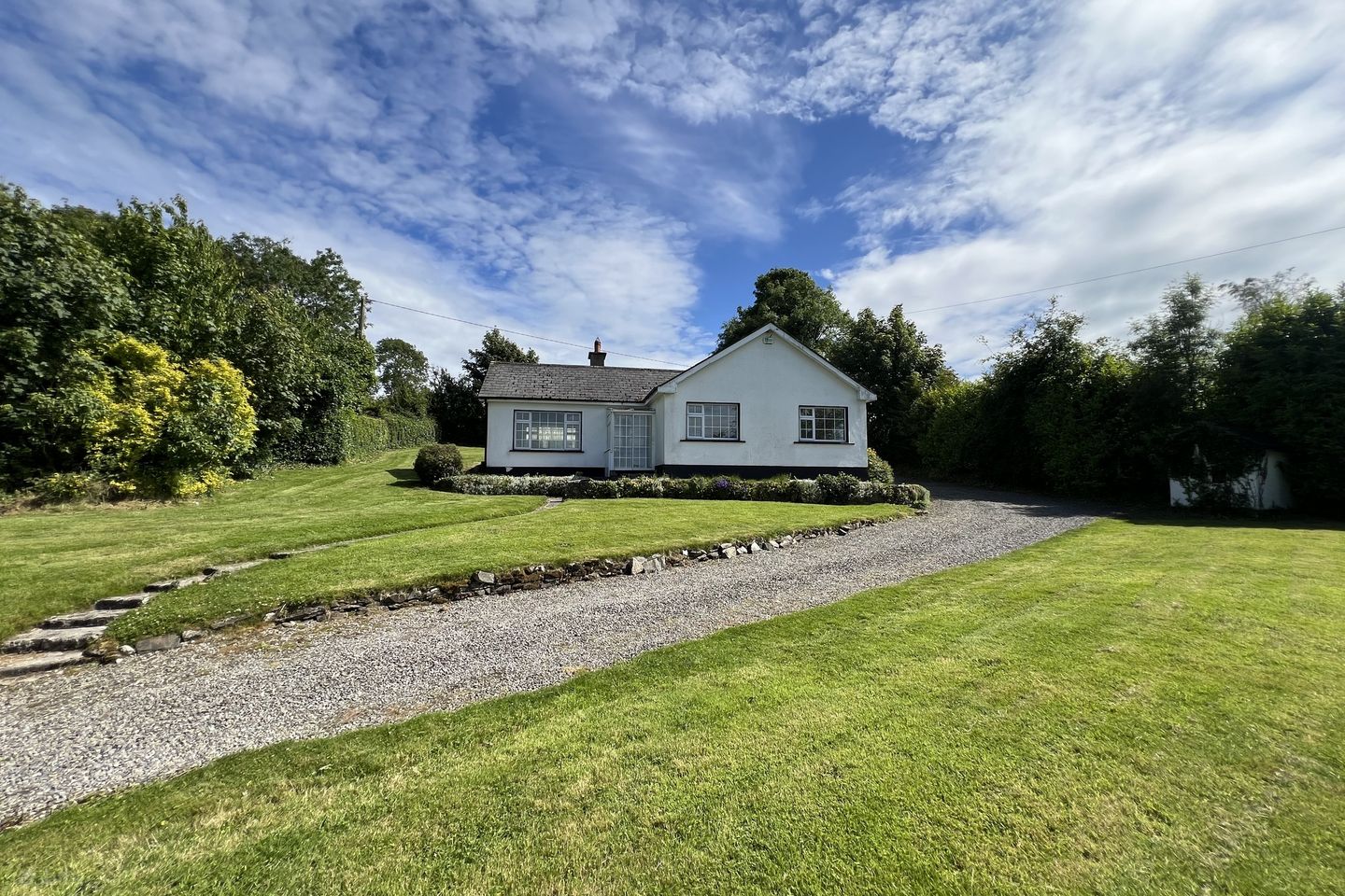 Detached Bungalow on c. 0.75 acre / 0.3 Ha, Tulfarris, Blessington, Co. Wicklow, W91E8F2