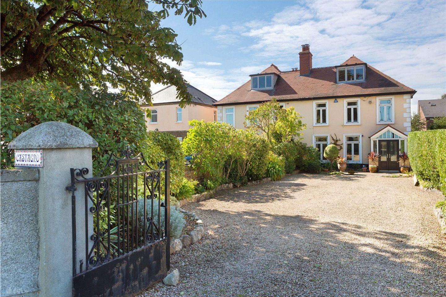 Castagno, 11 Strand Road, Sandymount, Dublin 4, D04YX24