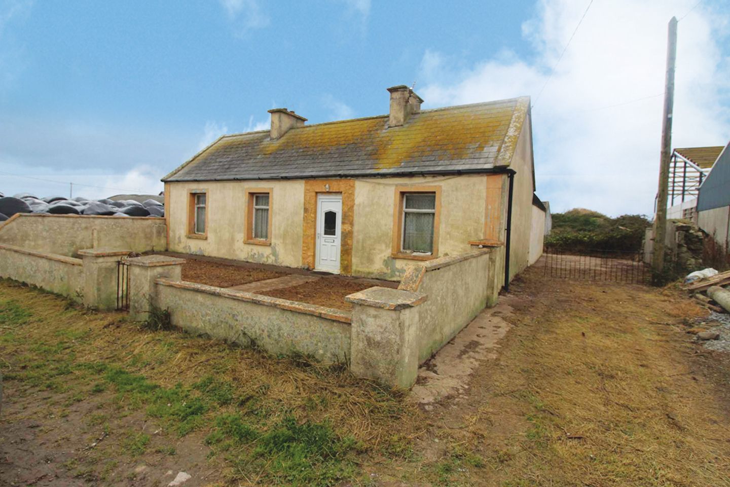 Stone Cottage, Cloghaneleesh, Ballyheigue, Tralee, Co. Kerry, V92T9N3