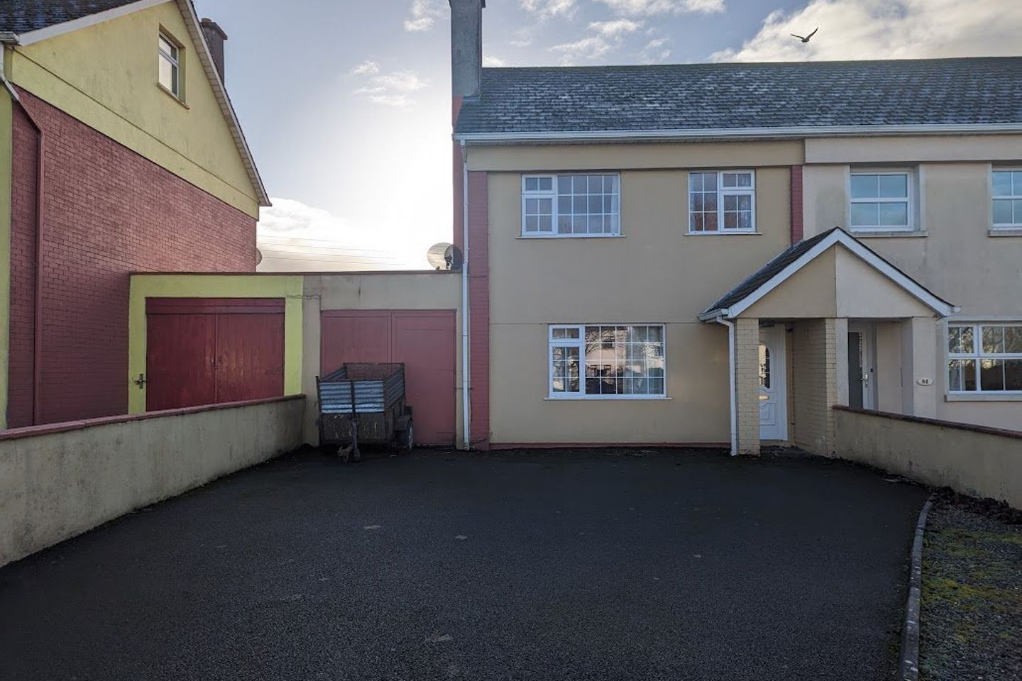 52 Ballygraigue Estate, Nenagh, Co. Tipperary, E45HW89 is for sale on