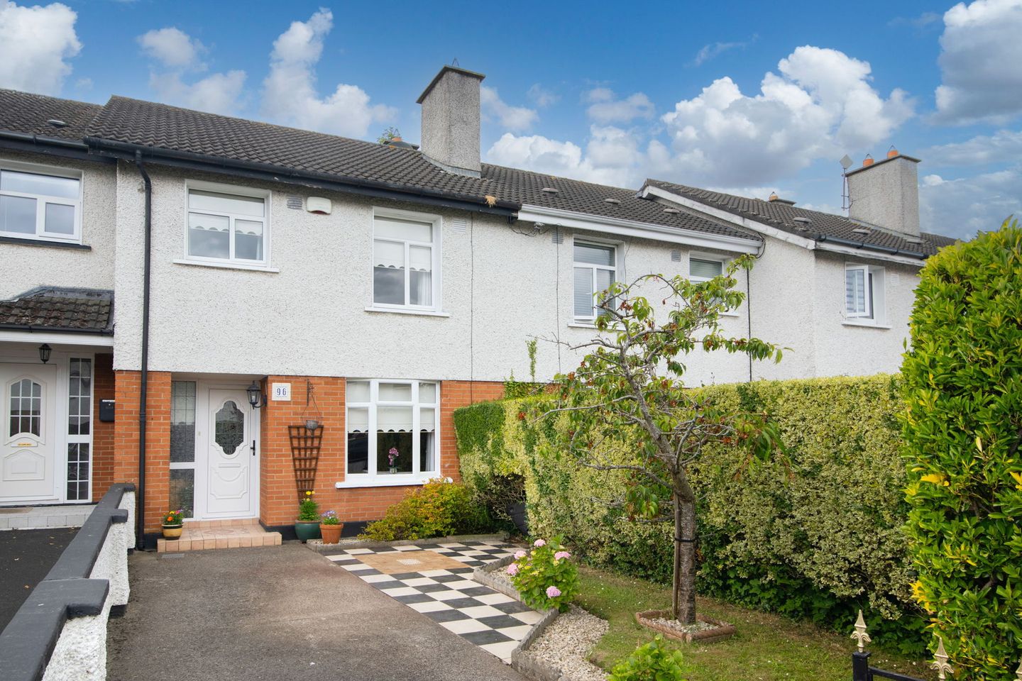 96 Whitechurch Way, Rathfarnham, Rathfarnham, Dublin 16, D16W5X2 is for