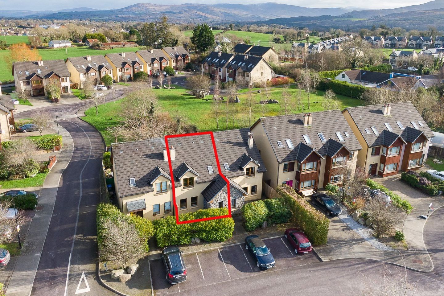 6 Heather Park, Pairc Na Gloine, Kenmare, Co. Kerry, V93V5WA is for