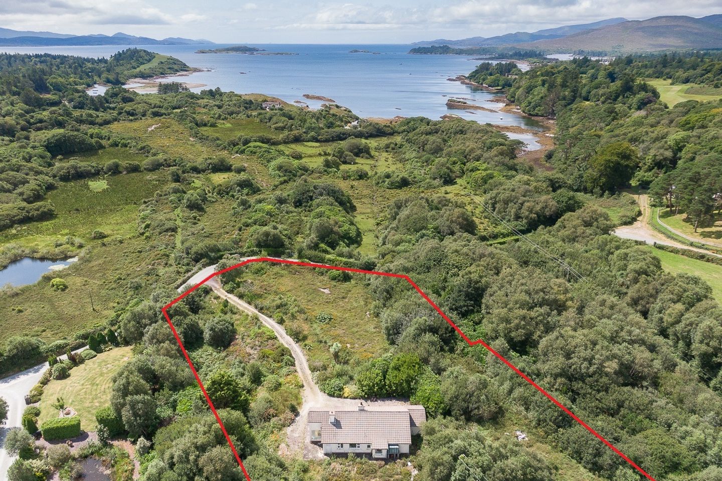 Loch Dubh, Rossdohan, Sneem, Co. Kerry, V93R3K4