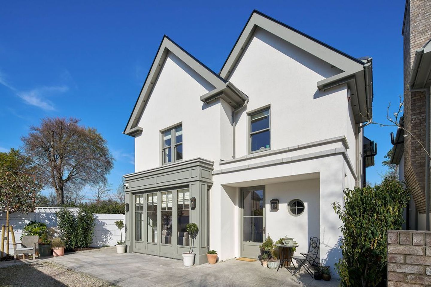 2 Castlecourt, Clontarf, Dublin 3, D03X0H7