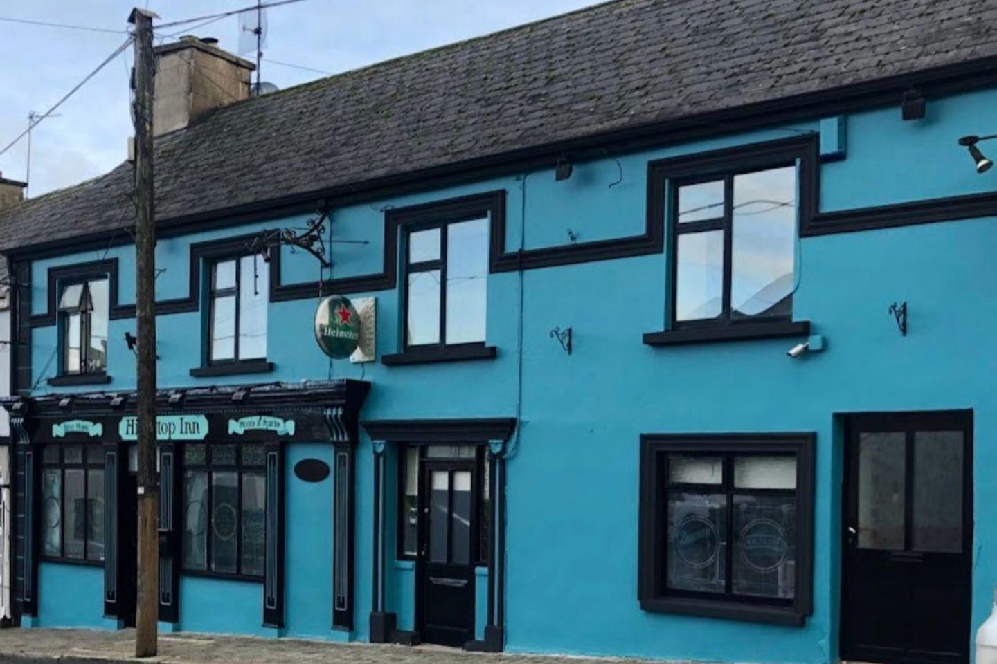 Commercial property for rent in The Hill Stop Inn, Main St