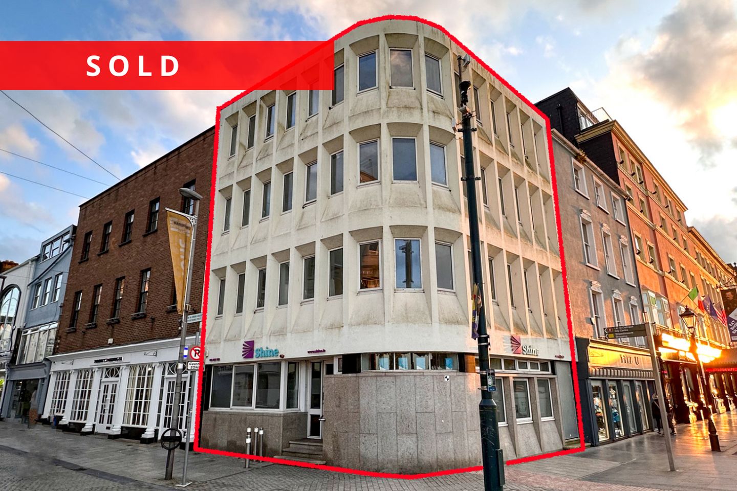 Commercial property for sale in 12 Barronstrand Street, 69 The Quay