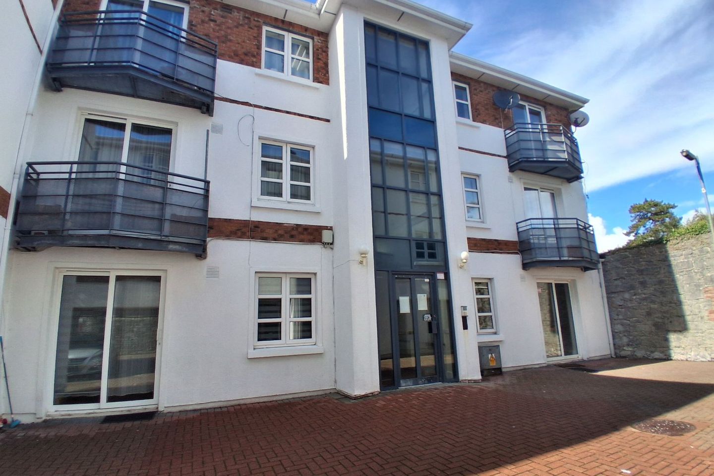 Apartment 12, Bank Place Apartments, Bindon Lane, Ennis, Co. Clare, V95VX24