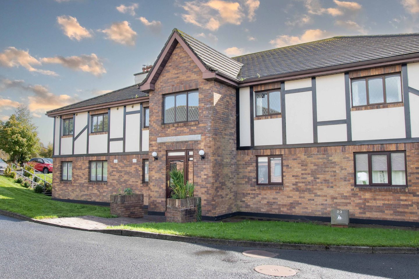 2 Salem House, Chantiere Gate, Portlaoise, Co. Laois, R32PT67 is for