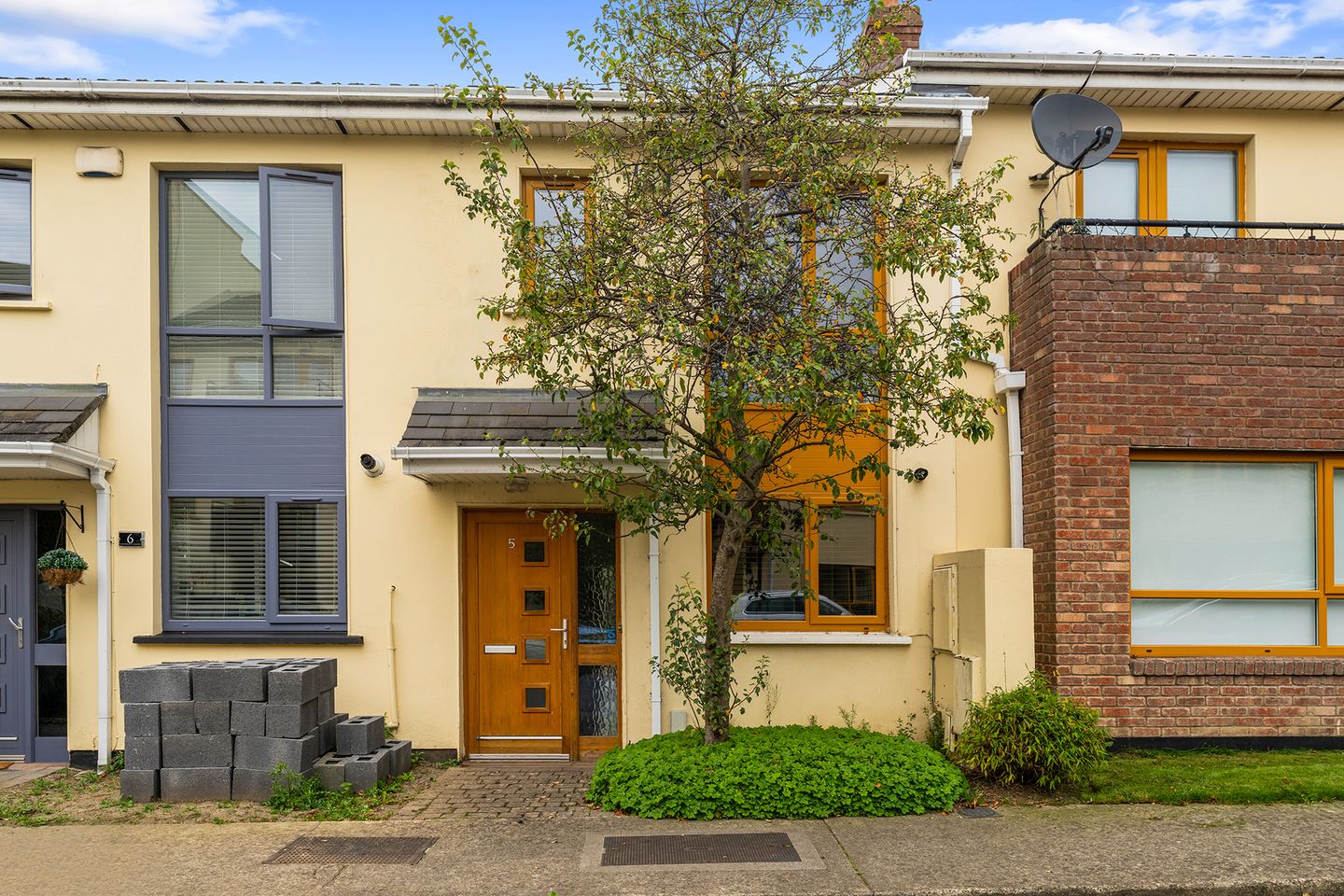 5 Hampton Wood Crescent, D11 K0NV, Finglas, Dublin 11 is for sale on
