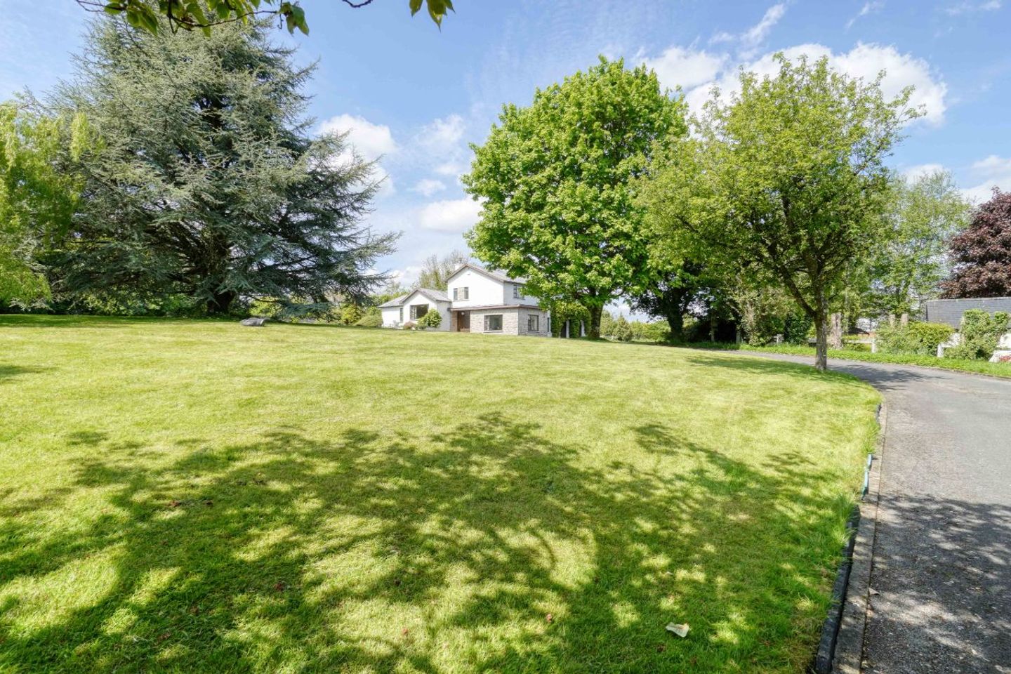 Curragha, Mountrath Road, Portlaoise, Co. Laois, R32CCN8