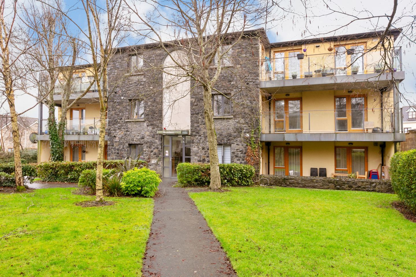 8 Rowan House, Royal Canal Court, Kilcock, Co. Kildare, W23Y670 is for