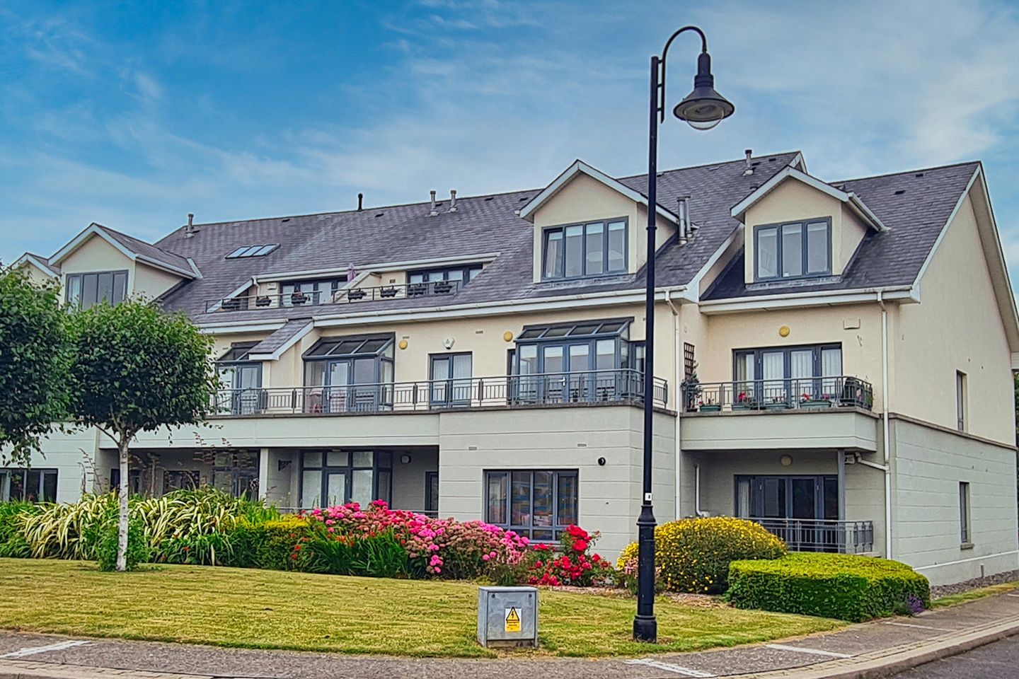 46 Corr Castle, Sutton, Sutton, Dublin 13, D13A338 is for sale on Daft.ie