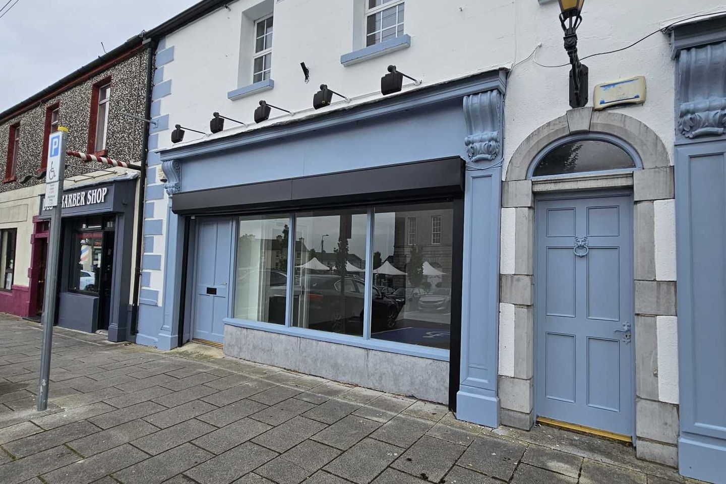 Commercial property for rent in Shop 1 The White House OConnell Square