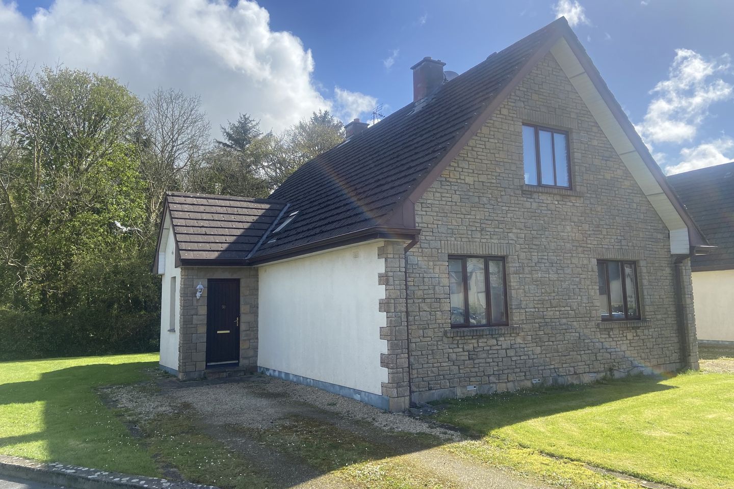 93 Renville Village, Oranmore, Co. Galway, H91K5CN is for sale on Daft.ie