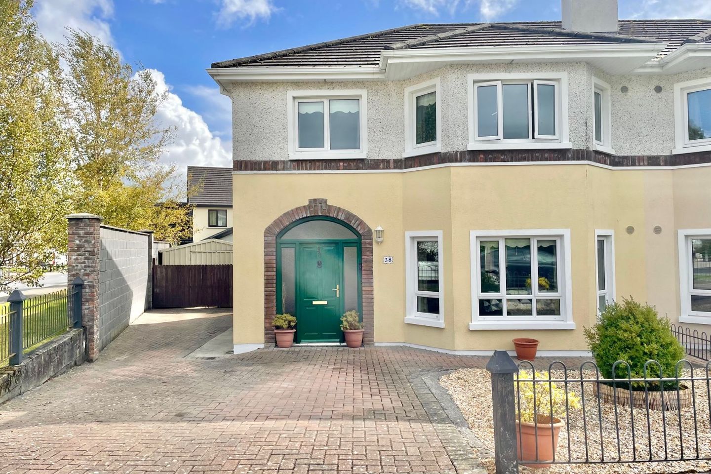 38 Cois Na Habhainn, Station Road, Moate, Co. Westmeath, N37AY71