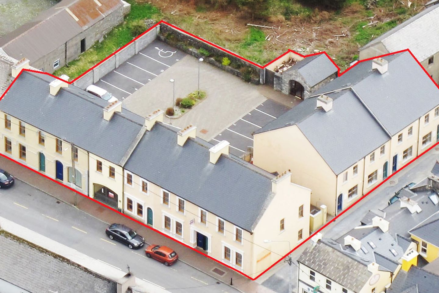 9 x Holiday Homes, Town Square, Lisdoonvarna, Co. Clare