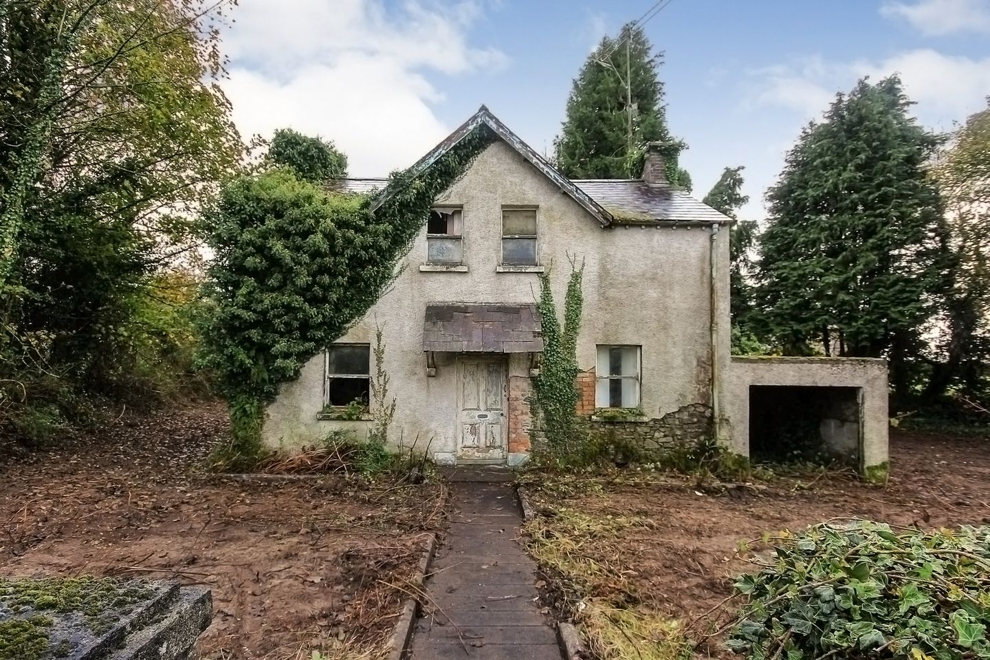 Dublin Road,, Virginia,, Co.Cavan is for sale on Daft.ie