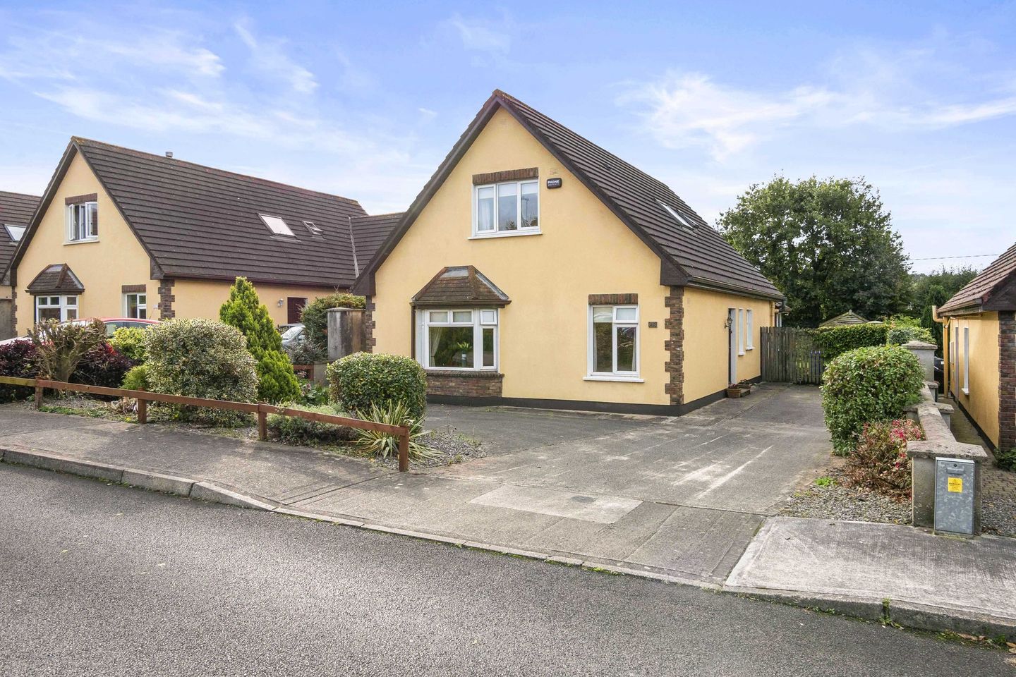 20 Woodland Grove, Southknock, New Ross, Co. Wexford, Y34HC91 is for