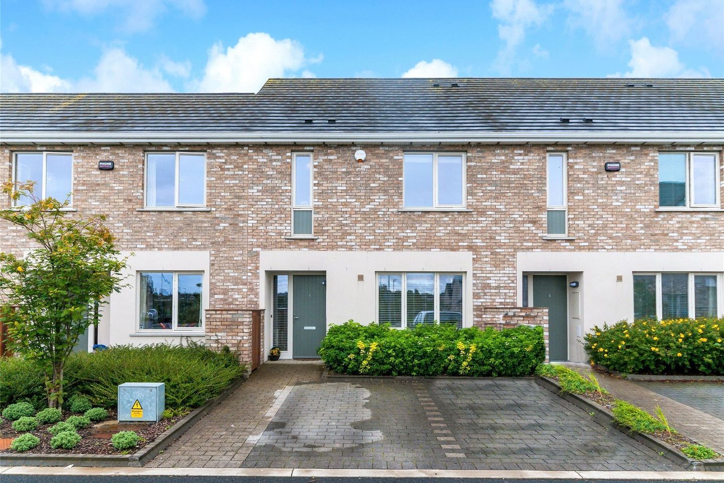 6 Phelan Park, Royal Canal Park, Ashtown, Dublin 15, D15FY0F is for