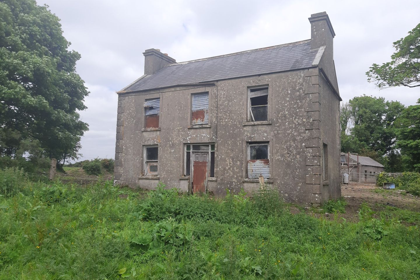 Commercial property for sale in Crossard, Kilbrogan, Ballyhaunis, Co. Mayo