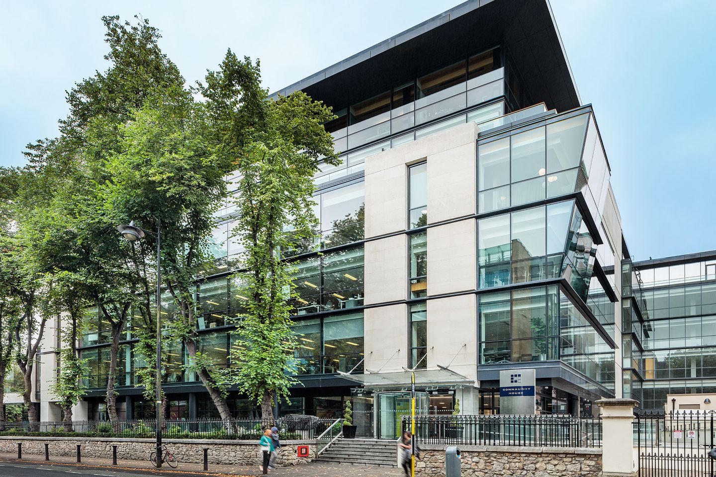 Commercial property for rent in Part 5th Floor, Connaught House, 1