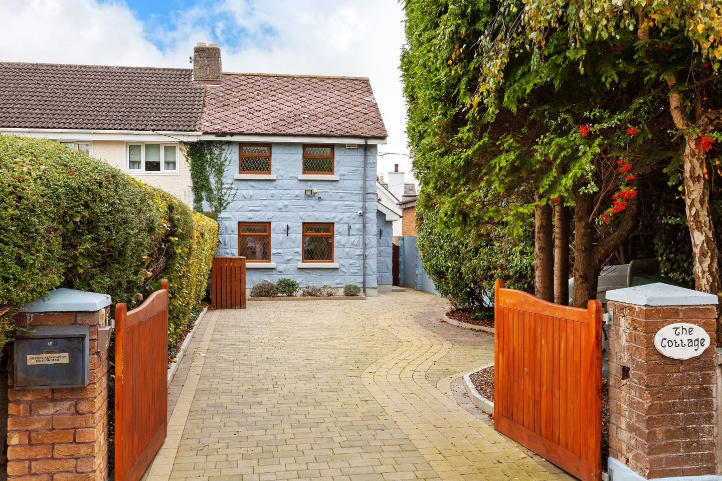 "The Cottage", "The Cottage", Peck's Lane, Castleknock, Dublin 15, D15XRH6 is for sale on Daft.ie