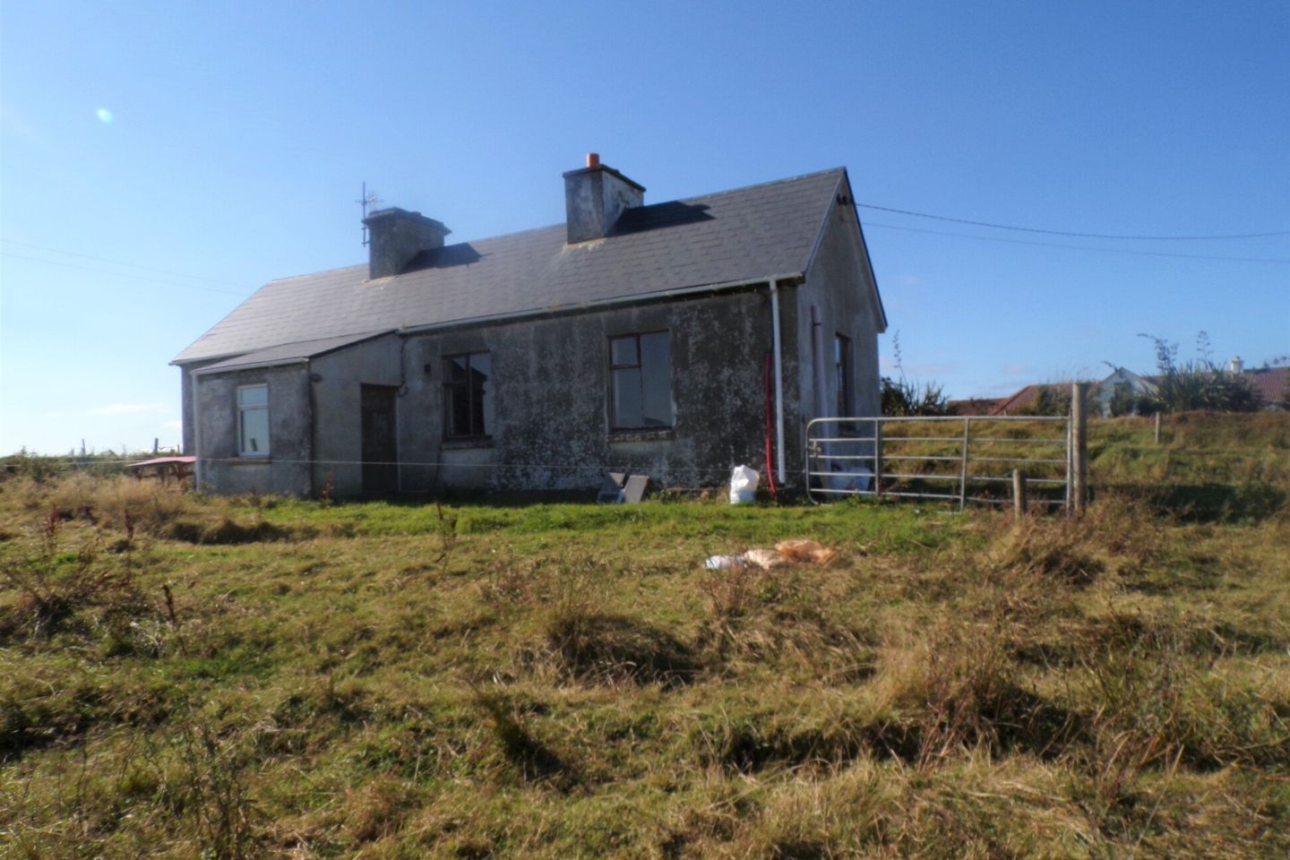 2 Coastal Cottages With 18.94 Acres, Dooriel, Ballycroy, F28TK20 is for