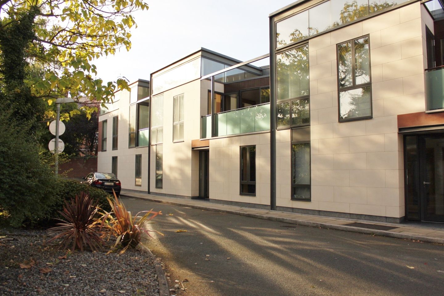 2 Ardoyne Mews, Off Pembroke Park, Ballsbridge, Dublin 4