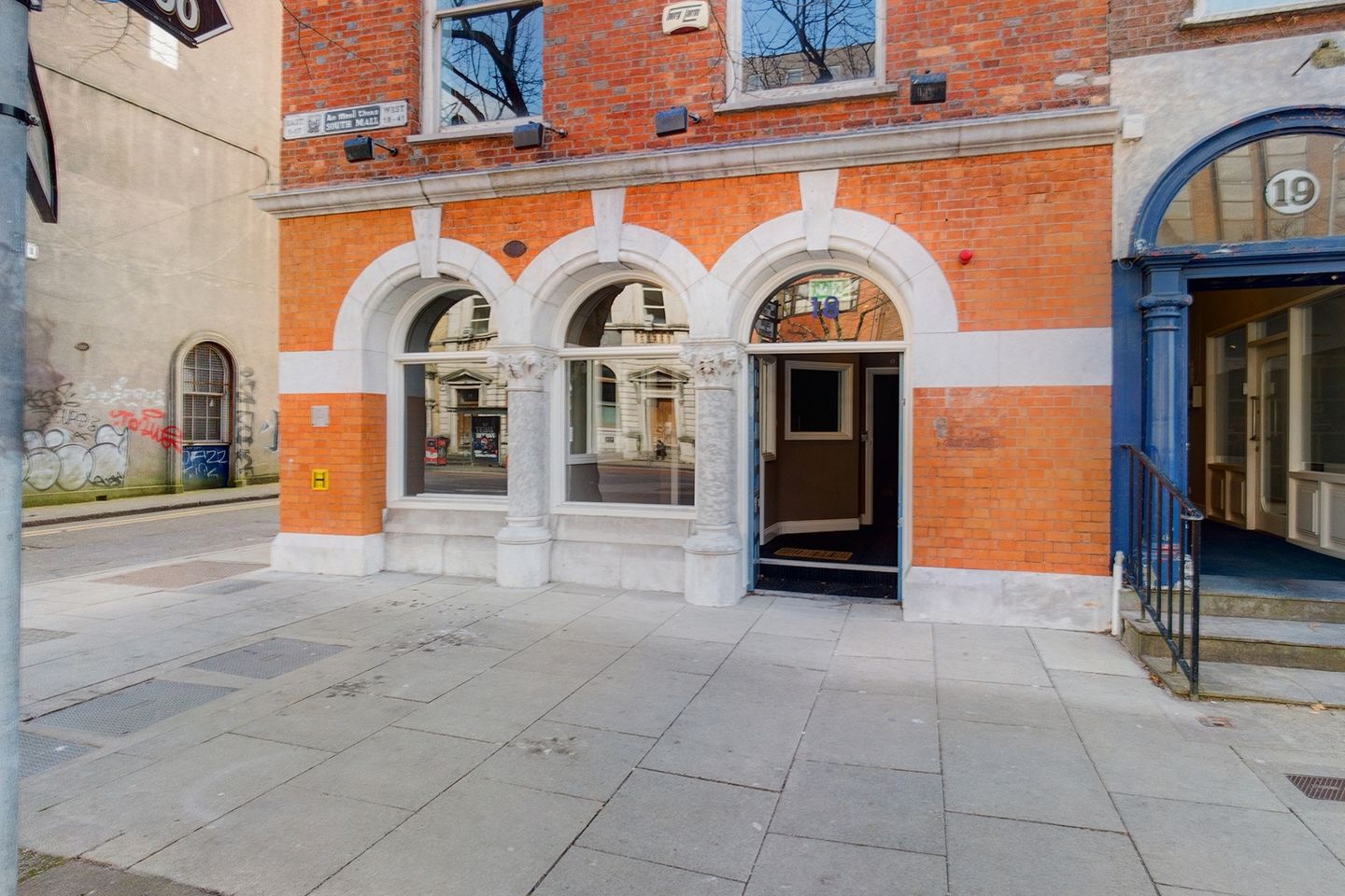 Commercial property for rent in 18 South Mall, Cork City Centre