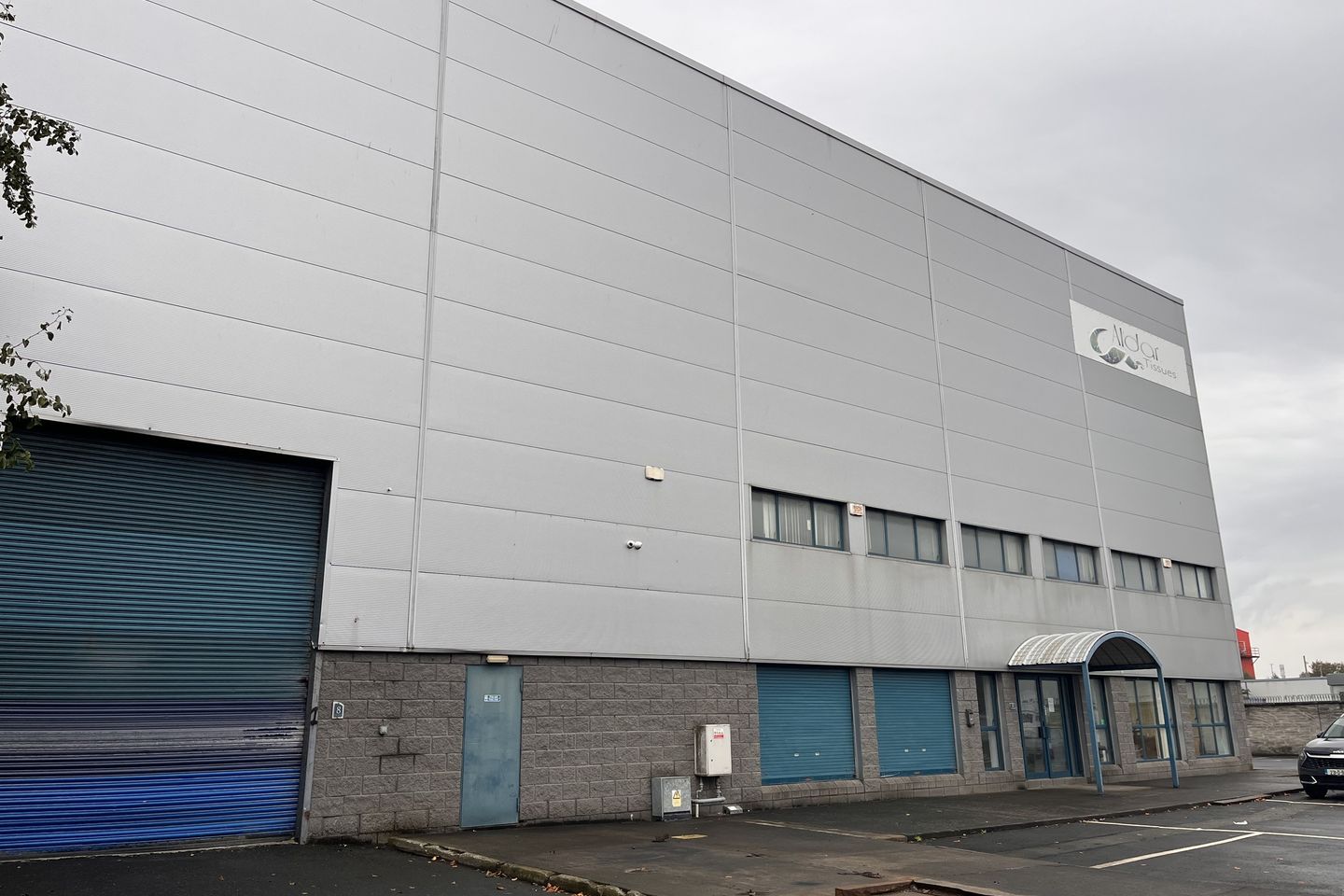 Commercial property for rent in 8 Century Business Park, Finglas, Dublin 11