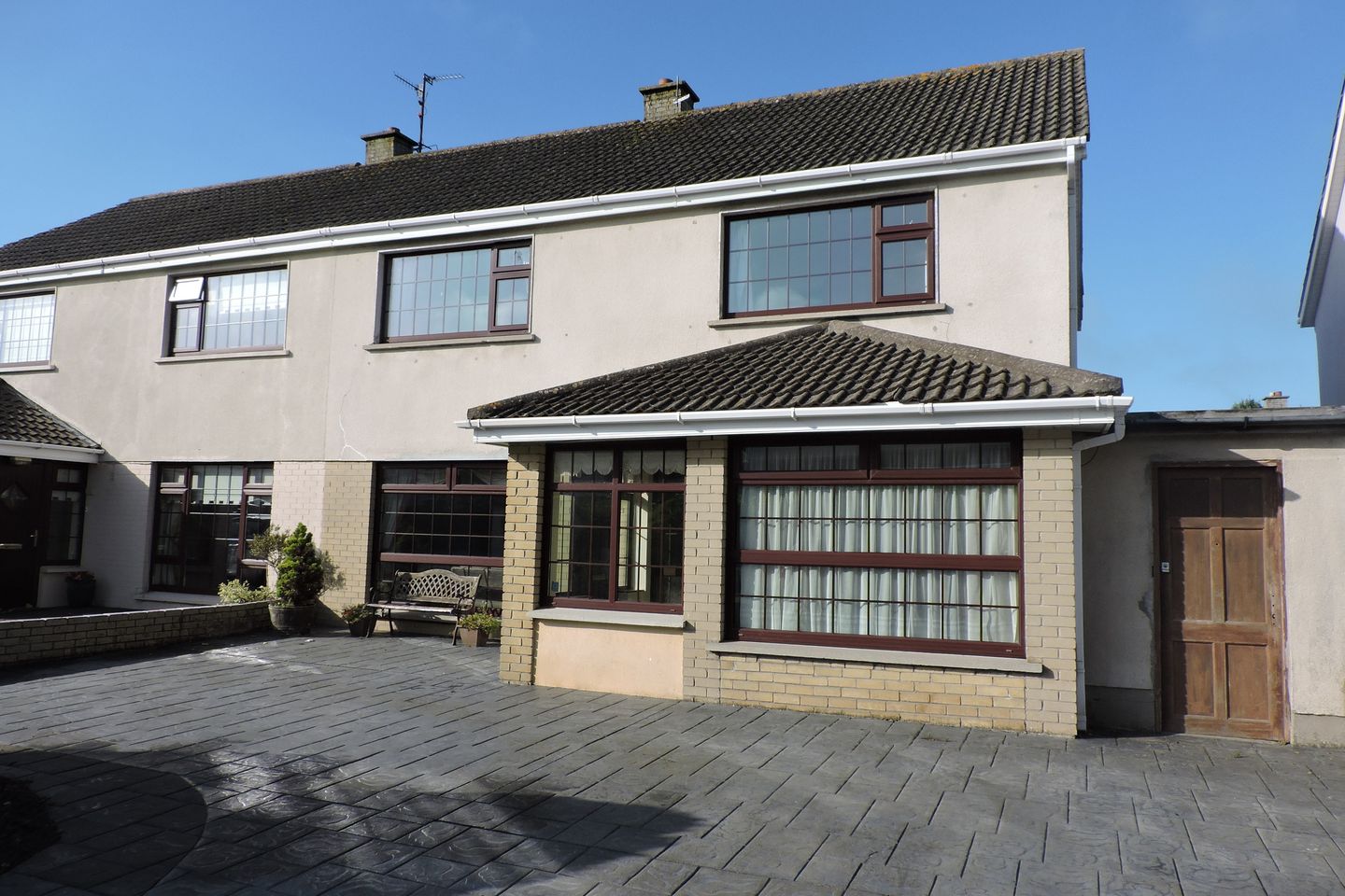 111 Sweet Briar Lawn, Tramore, Co. Waterford