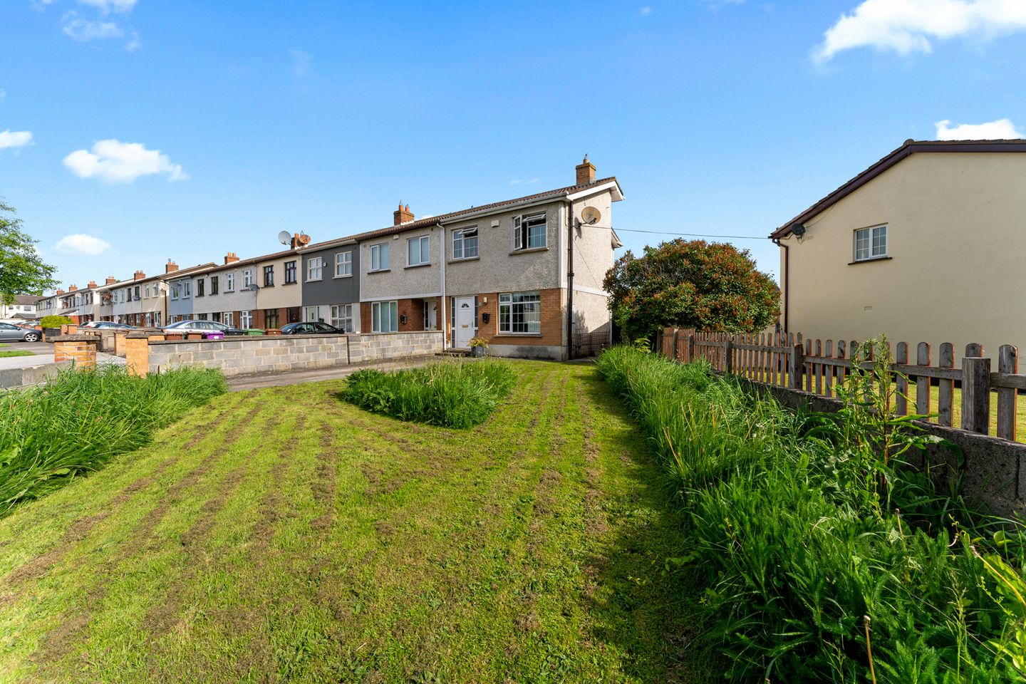 2A Pinebrook Glen, Clonsilla, Dublin 15 is for sale on Daft.ie