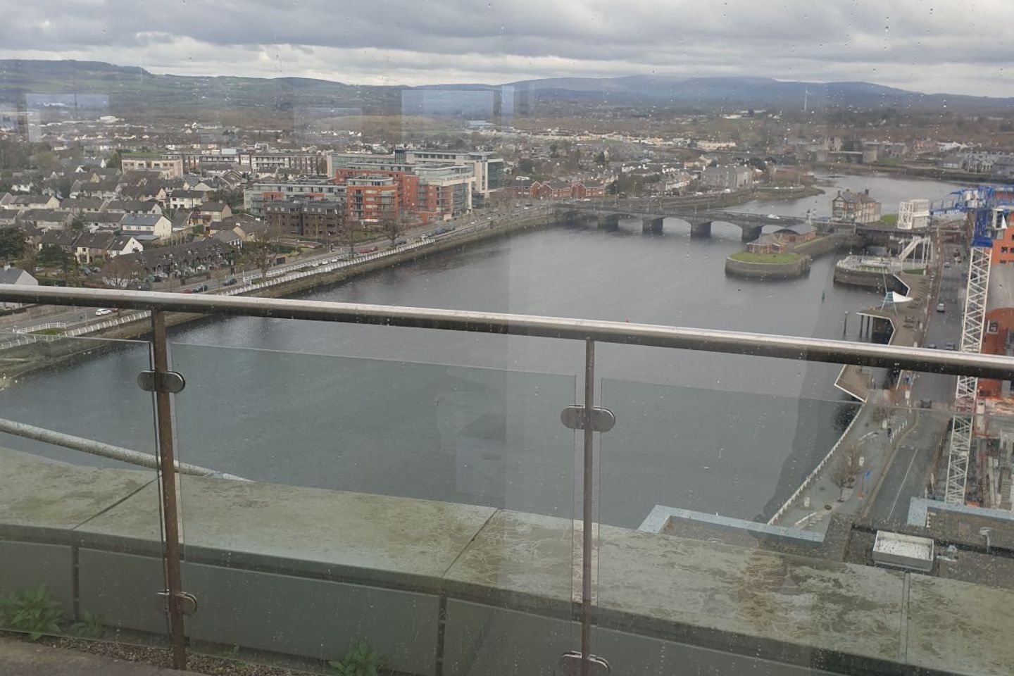 Commercial property for rent in Penthouse Suite, Riverpoint, The