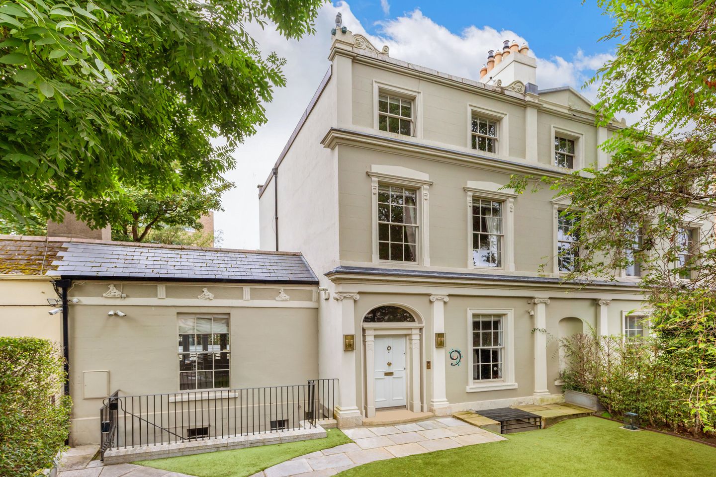 9 Harcourt Terrace, Dublin 2, D02F677