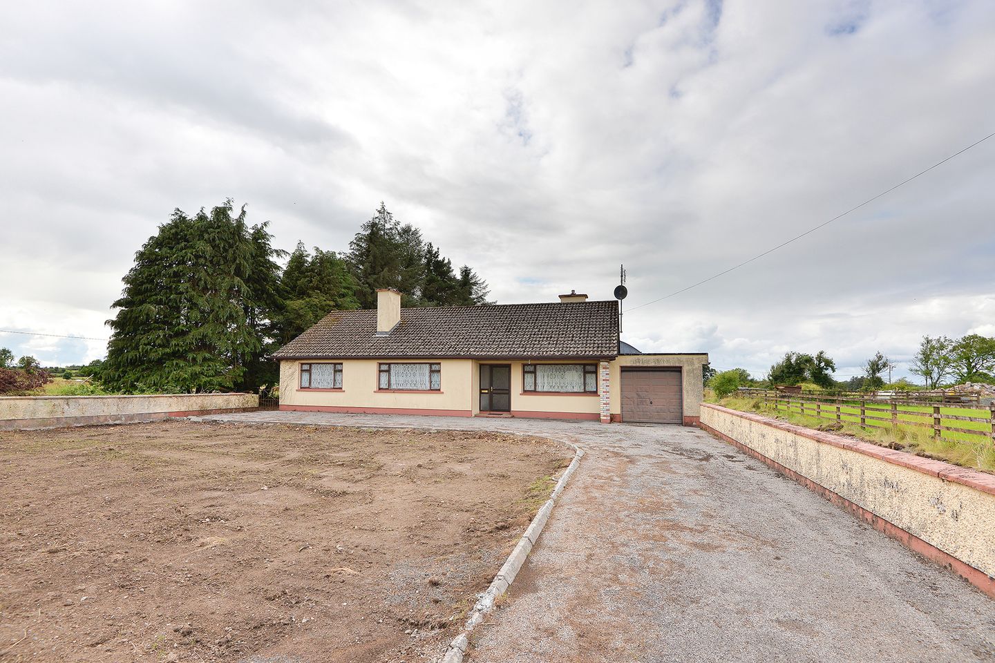 Glentaun, Castleblakeney, Ballinasloe, Co. Galway, H53W142 is for sale