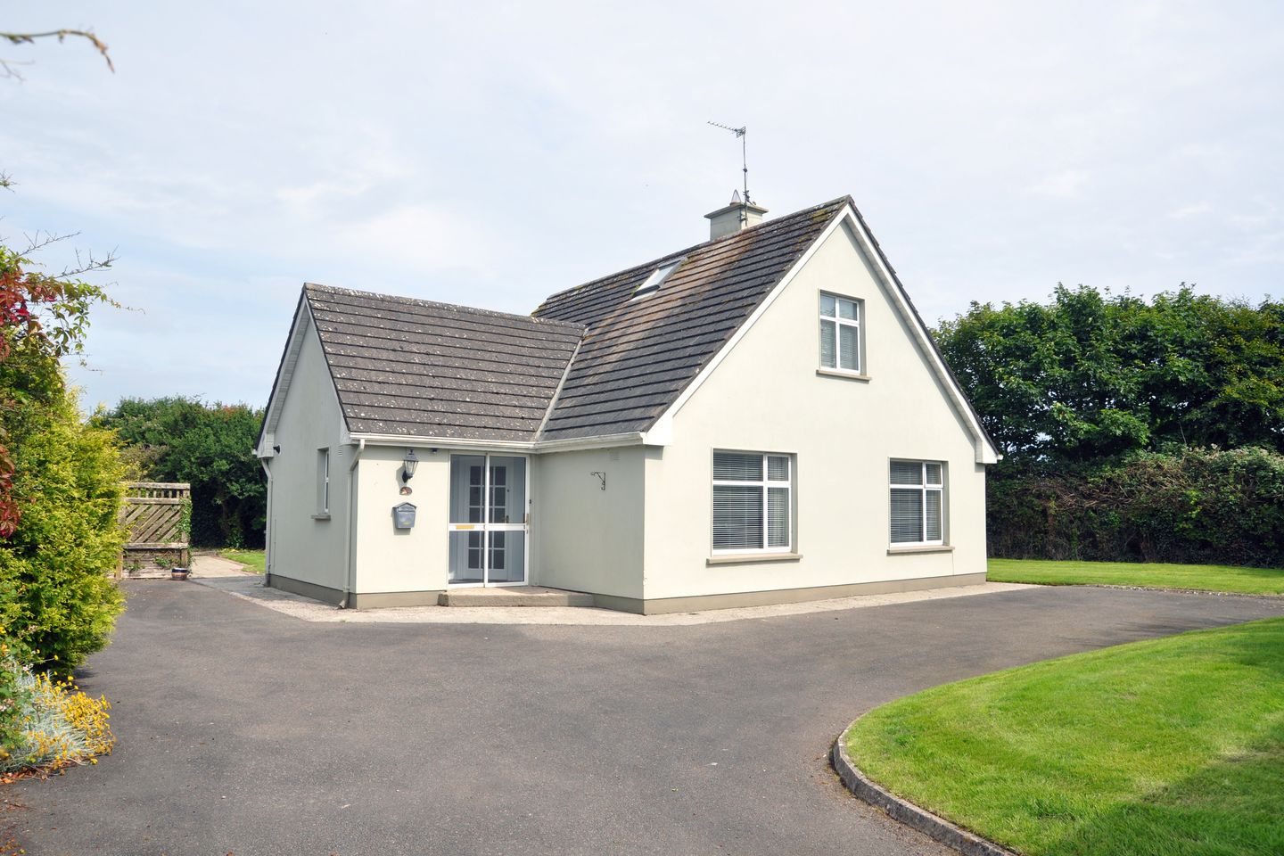 Foxfield House, FethardOnSea, Co. Wexford, Y34NV63 is for sale on Daft.ie