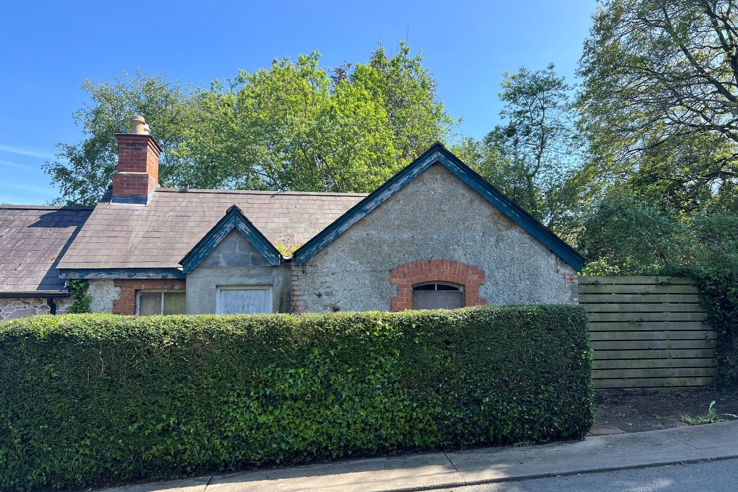 4 Thornhill Road, Old Conna, Bray, A98F2K1 is for sale on Daft.ie